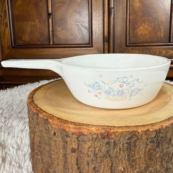 Vintage CorningWare Country Cornflower .5L Saucepan - Picture 2 of 10